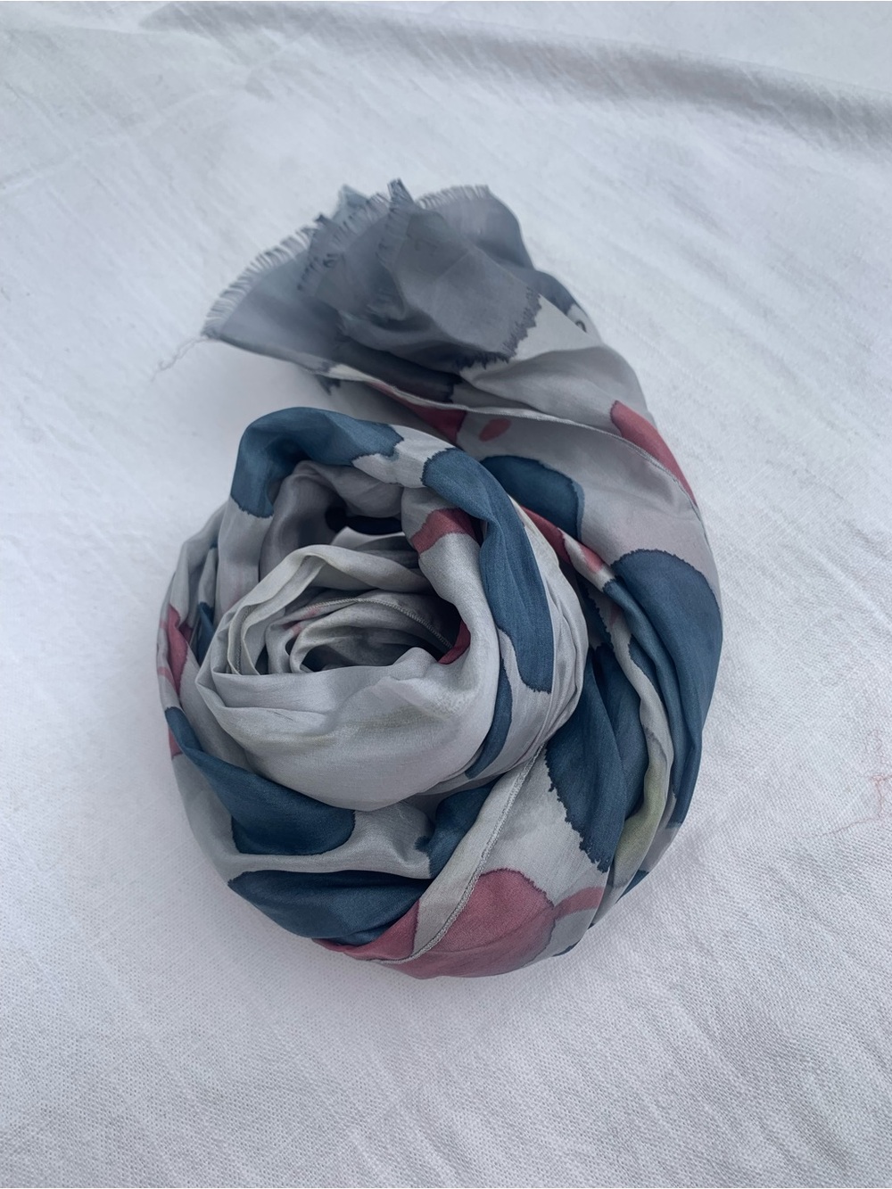 Vintage Pier Quebec Hand Painted Silk Blend Scarf Grey Blue Pink Floral Oblong